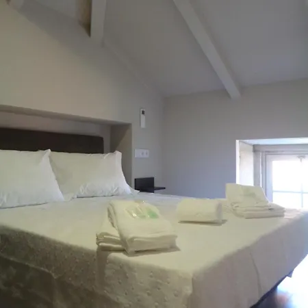 Отель Rua Grande 2*