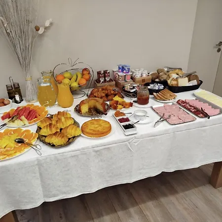 Rua Grande 2* Viana do Castelo