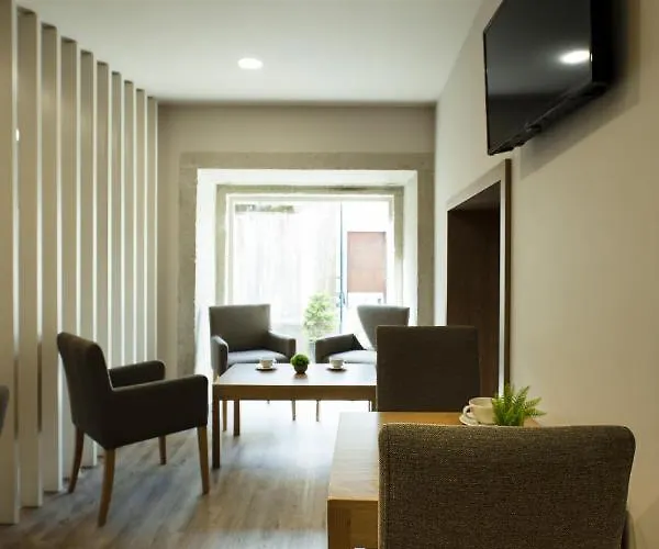 Rua Grande 2* Viana do Castelo