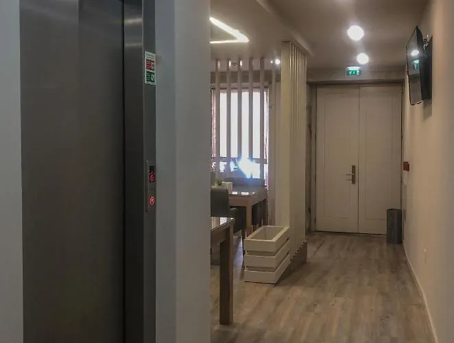 Rua Grande 2* Viana do Castelo